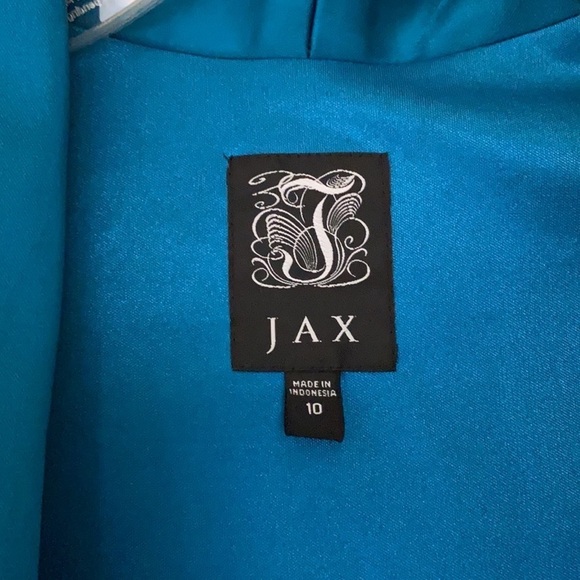 Jax - Picture 3 of 7